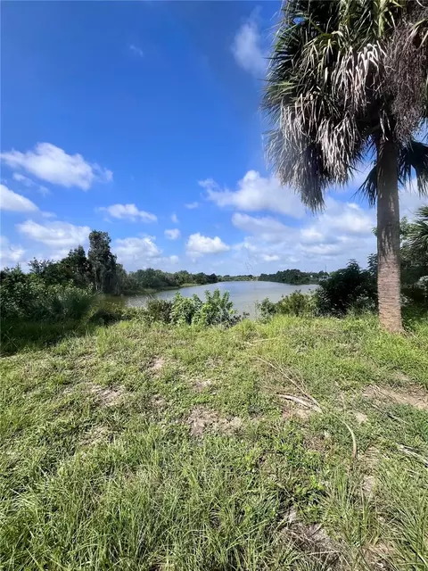 View/Area - 1038 20th St, Okeechobee, FL 34974 photo 6 of 12