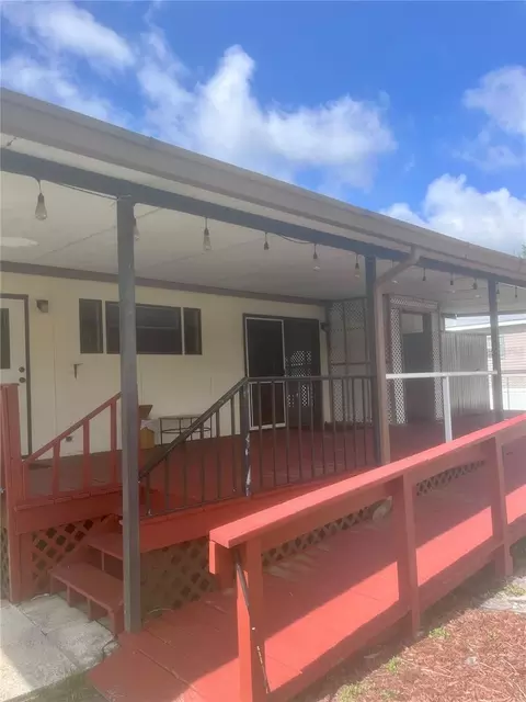 Exterior - 1038 20th St, Okeechobee, FL 34974 photo 6 of 8