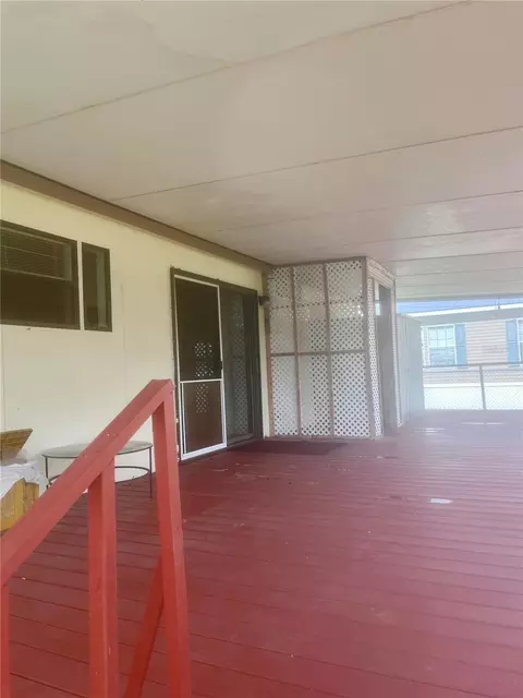 Exterior - 1038 20th St, Okeechobee, FL 34974 photo 4 of 8