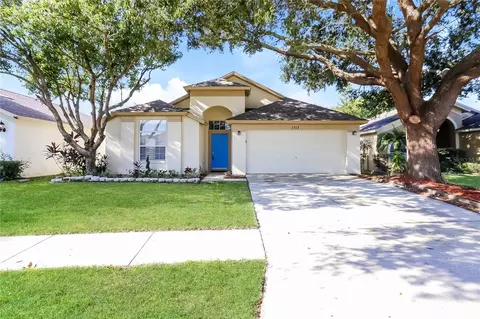 1717 Erin Brooke Dr, Valrico, FL 33594