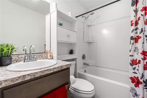 Bath - 5906 Escalon Dr, Sebring, FL 33872 photo 1 of 2