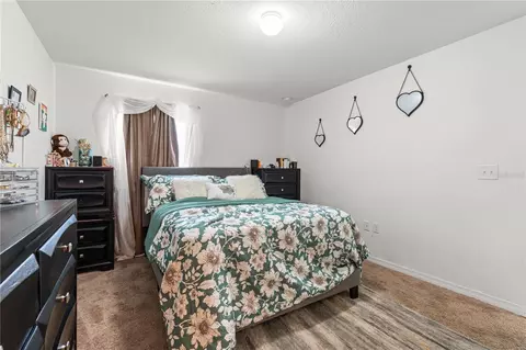 Bedroom - 5906 Escalon Dr, Sebring, FL 33872 photo 6 of 8