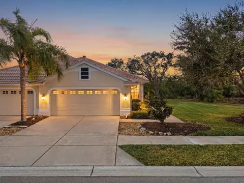 4693 Whispering Oaks Dr, North Port, FL 34287