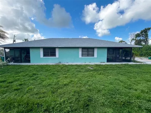 1685 Shadow Ln, Englewood, FL 34224