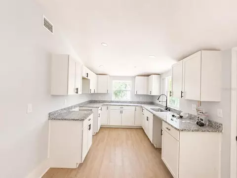 Kitchen - 204 N Monroe Ave, Arcadia, FL 34266 photo 1 of 1