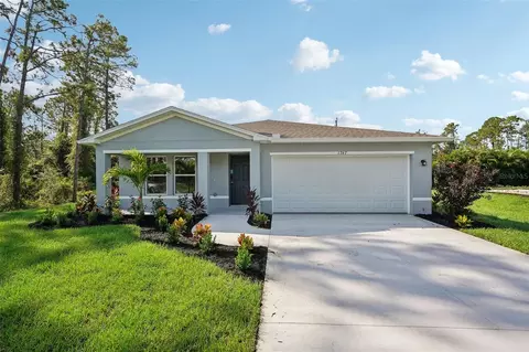 Exterior - 34030 Long Cir, Webster, FL 33597 photo 1 of 8