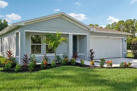 Exterior - 34030 Long Cir, Webster, FL 33597 photo 6 of 8