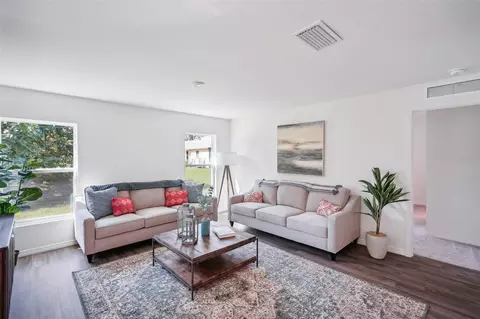 Living - 34030 Long Cir, Webster, FL 33597 photo 1 of 3