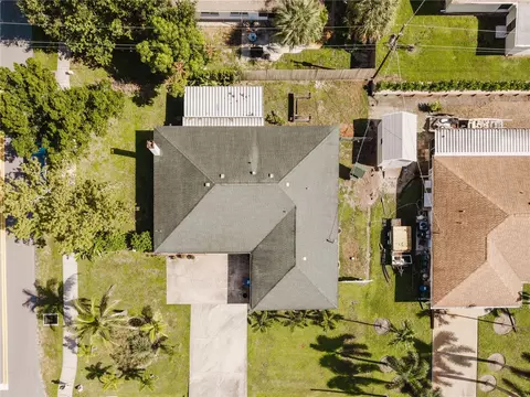 View/Area - 625 E Baffin Dr, Venice, FL 34293 photo 2 of 17