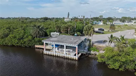 View/Area - 625 E Baffin Dr, Venice, FL 34293 photo 8 of 17