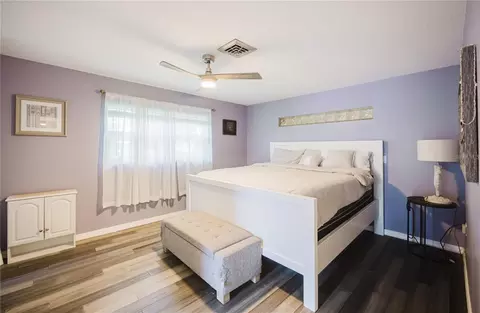 Bedroom - 625 E Baffin Dr, Venice, FL 34293 photo 1 of 6