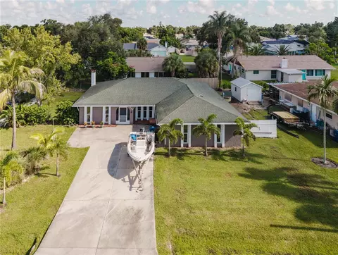 View/Area - 625 E Baffin Dr, Venice, FL 34293 photo 1 of 17