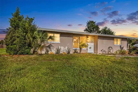 573 Skylark Ln NW, Port Charlotte, FL 33952