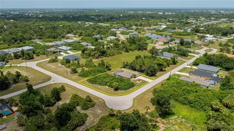 121 Red Cedar Park, Rotonda West, FL 33947