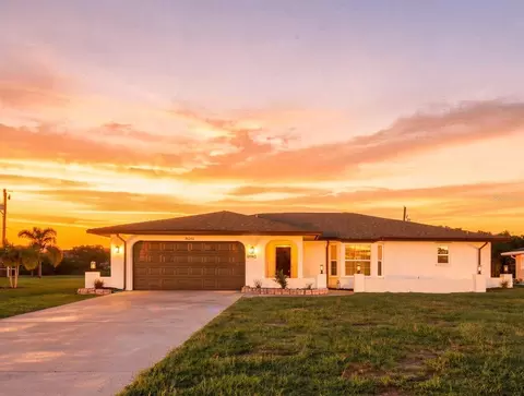 9942 Gulfstream Blvd, Englewood, FL 34224