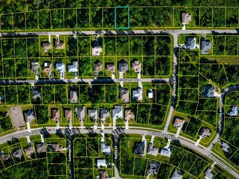 Snug Street, North Port, FL 34286
