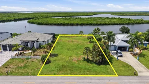 5171 Collingswood Blvd, Port Charlotte, FL 33948