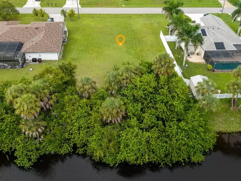 92 Eppinger Dr, Port Charlotte, FL 33953
