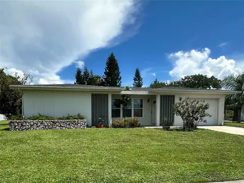 2488 Beacon Dr, Port Charlotte, FL 33952