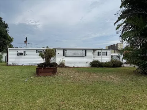 3453 Gainsboro Rd, Port Charlotte, FL 33953