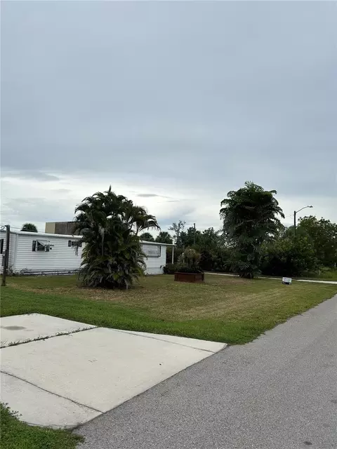 3453 Gainsboro Rd, Port Charlotte, FL 33953