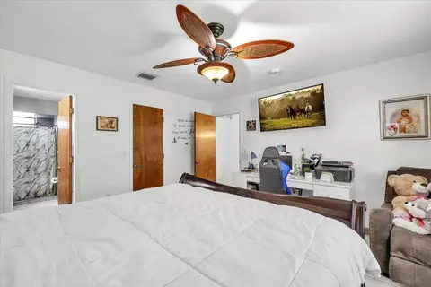 Bedroom - 4875 SE Apache Dr, Arcadia, FL 34266 photo 3 of 10