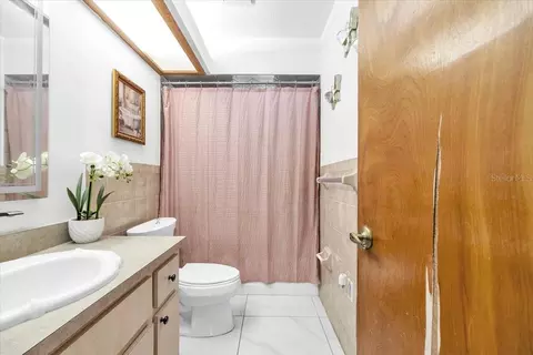 Bath - 4875 SE Apache Dr, Arcadia, FL 34266 photo 4 of 4