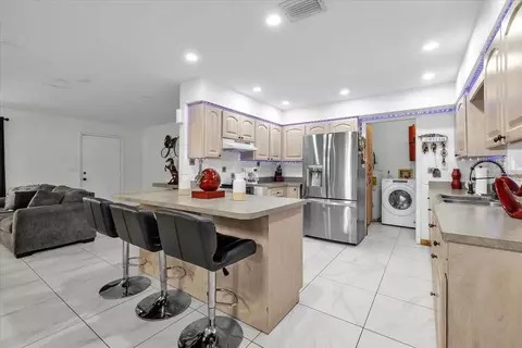Kitchen - 4875 SE Apache Dr, Arcadia, FL 34266 photo 3 of 6