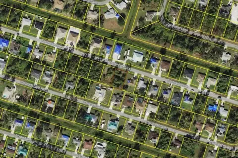 Ensenada Lane, North Port, FL 34286