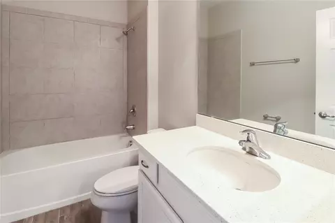 Bath - 3188 Bethpage Loop, Mount Dora, FL 32757 photo 2 of 2