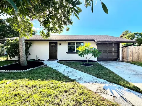 1555 Beacon Dr, Port Charlotte, FL 33952