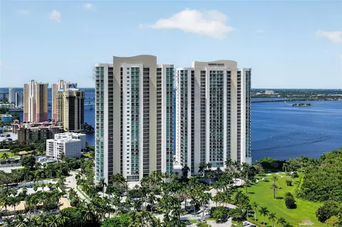 3000 Oasis Grand Blvd #1007, Fort Myers, FL 33916
