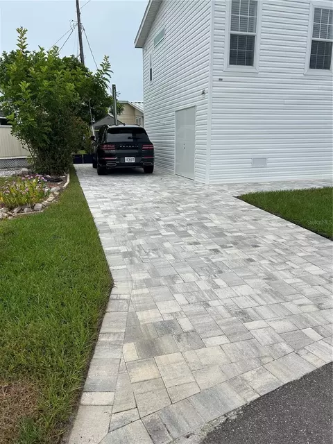 64 5th St, Bradenton, FL 34210 photo 3