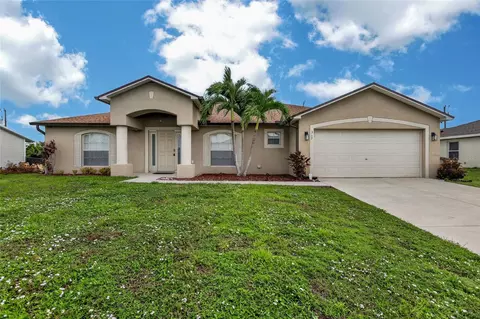 317 NE 9th Ter, Cape Coral, FL 33909