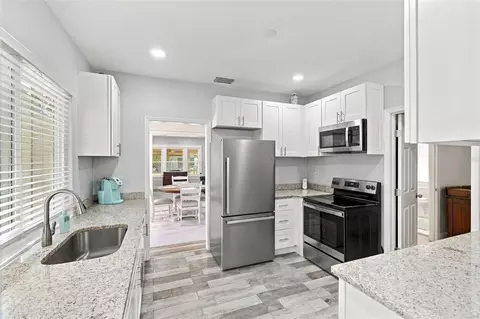Kitchen - 318 N Monroe Ave, Arcadia, FL 34266 photo 1 of 2