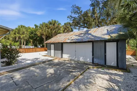 Exterior - 318 N Monroe Ave, Arcadia, FL 34266 photo 5 of 6