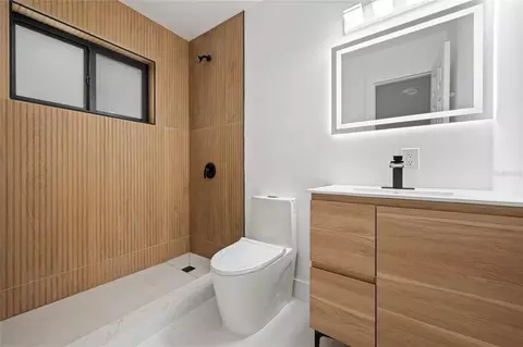 Bath - Undisclosed, Miami, FL 33129 photo 2 of 3
