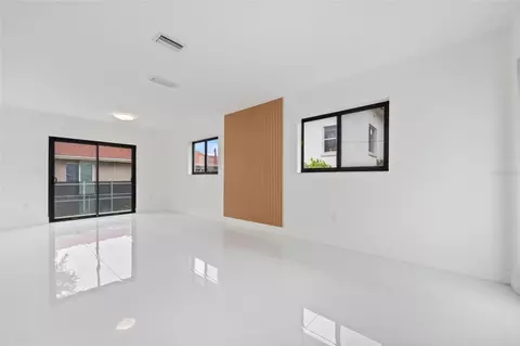 Living - Undisclosed, Miami, FL 33129 photo 4 of 7