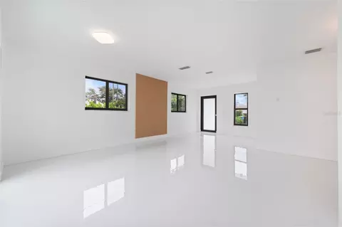 Living - Undisclosed, Miami, FL 33129 photo 3 of 7