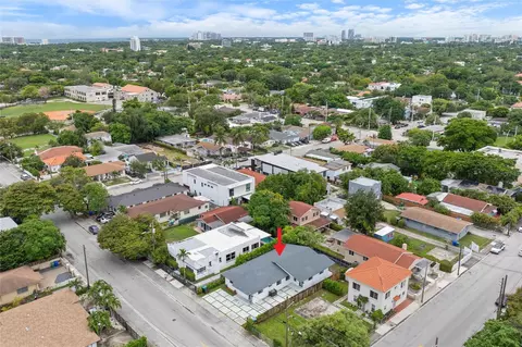 View/Area - Undisclosed, Miami, FL 33129 photo 6 of 13