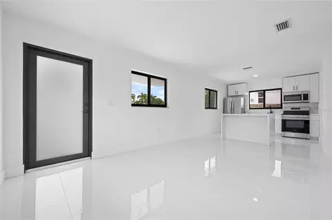 Living - Undisclosed, Miami, FL 33129 photo 7 of 7