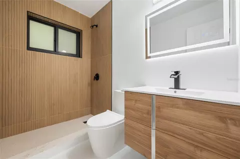 Bath - Undisclosed, Miami, FL 33129 photo 1 of 3