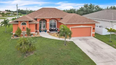 9685 Arnaz Cir, Port Charlotte, FL 33981
