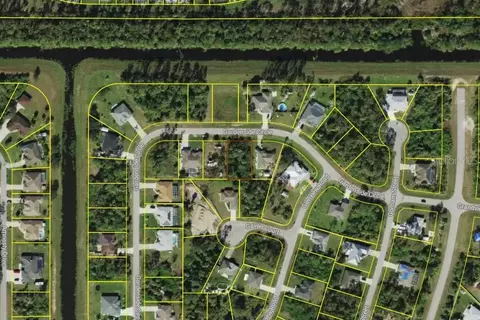 Gardenside Circle, North Port, FL 34288