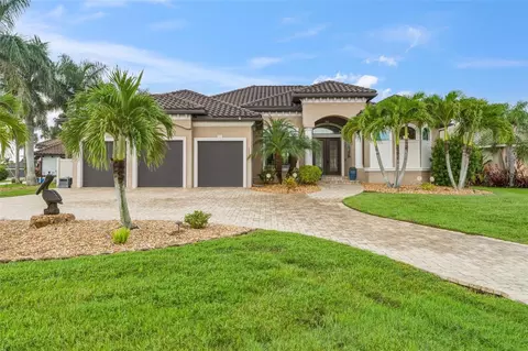 325 Segovia Dr, Punta Gorda, FL 33950