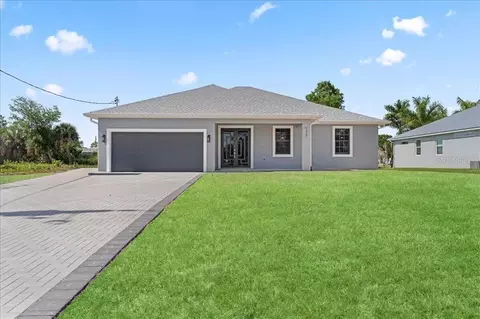7427 Sea Mist Dr, Port Charlotte, FL 33981
