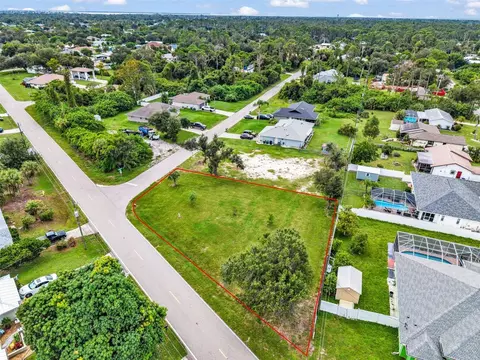 2417 Woodyglen St, Port Charlotte, FL 33948