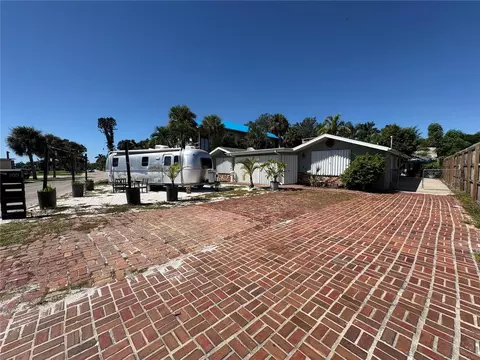 108 Sunrise Dr, Nokomis, FL 34275