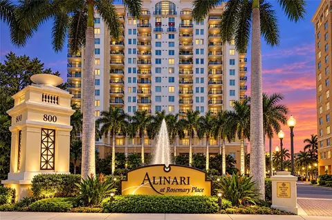 800 N Tamiami Trl #608, Sarasota, FL 34236