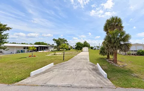 1253 Ibis Dr, Englewood, FL 34224